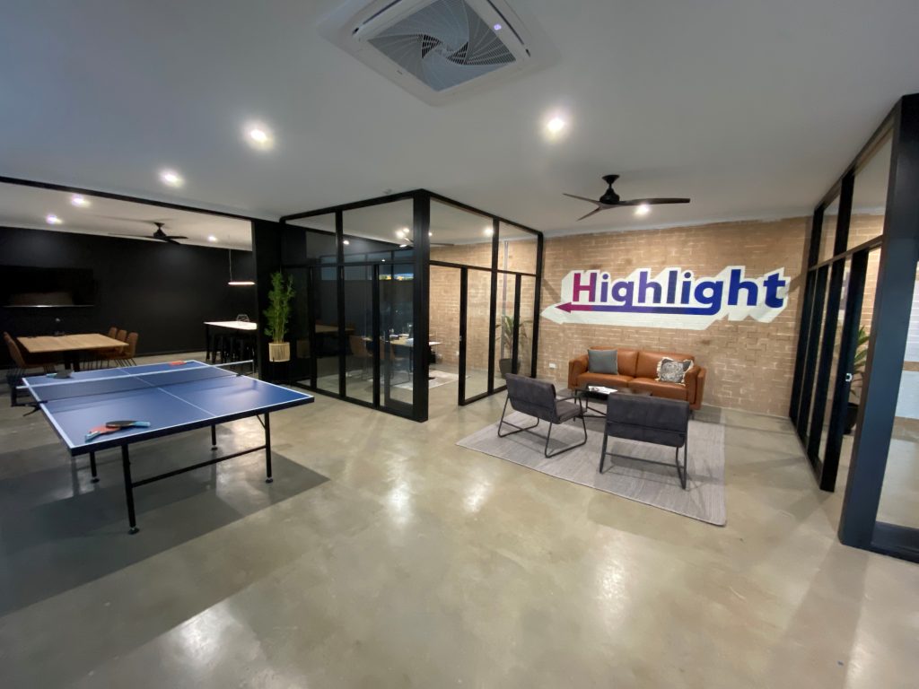 Website Office Photo